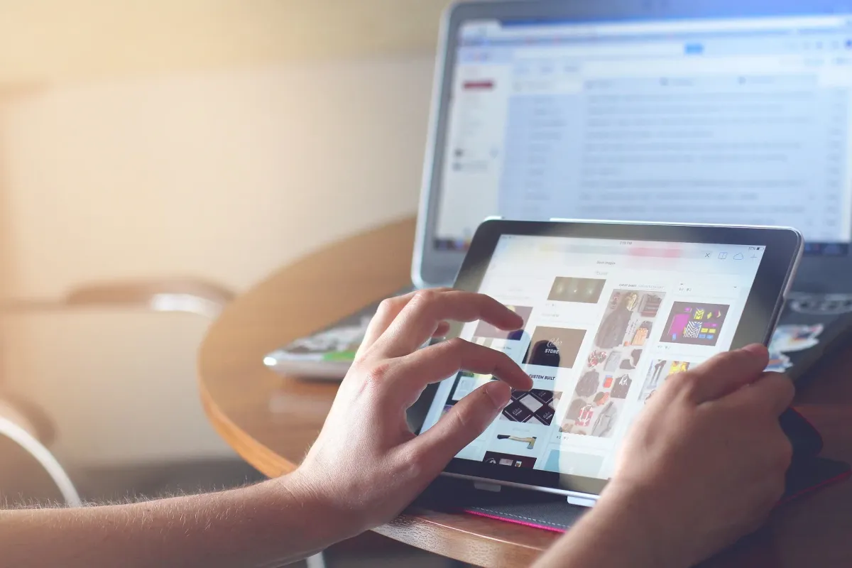 Dlaczego warto pracować w social media?